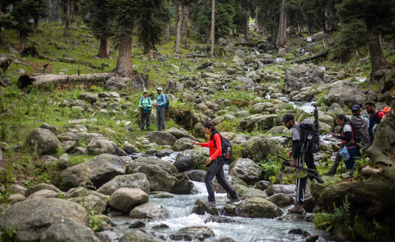 Additional image of tulian Lake Trek
